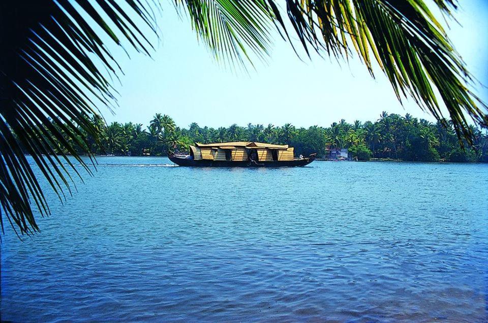 Sea Breeze Beach Home Stay Alappuzha Exterior foto